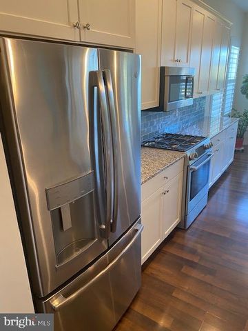 14 RACCOON LANE, Barnegat, NJ 08005