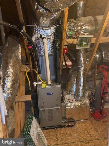 14 RACCOON LANE, Barnegat, NJ 08005