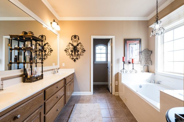 116 Valderrama Drive, Benton, AR 72015