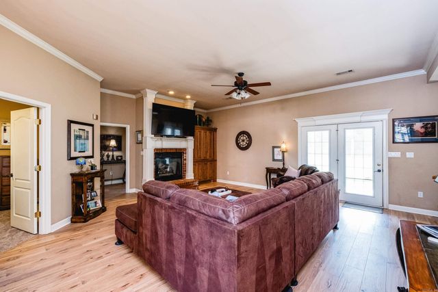 116 Valderrama Drive, Benton, AR 72015