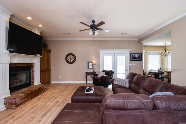 116 Valderrama Drive, Benton, AR 72015