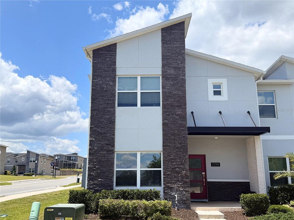 1098 SPLASH SHOT PLACE, Davenport, FL 33896