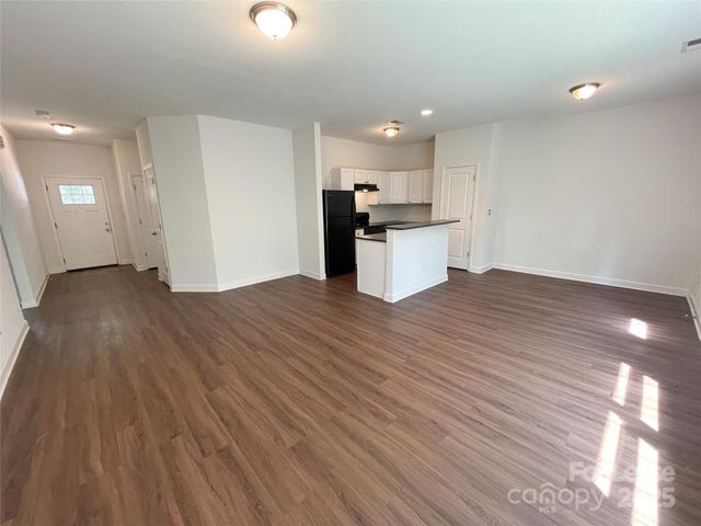 7928 E Lane Drive, Charlotte, NC 28212