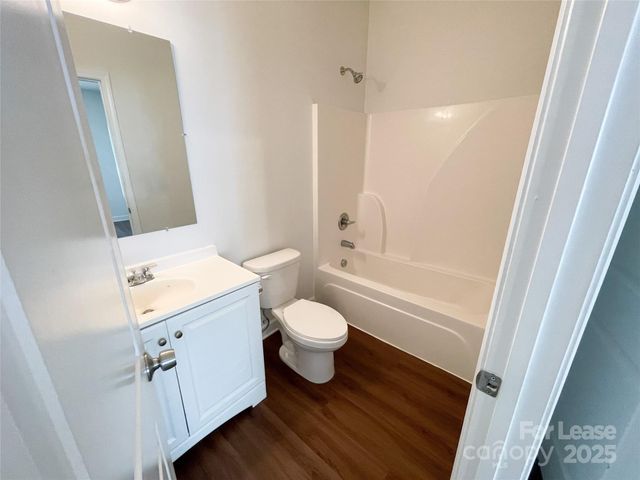 7928 E Lane Drive, Charlotte, NC 28212