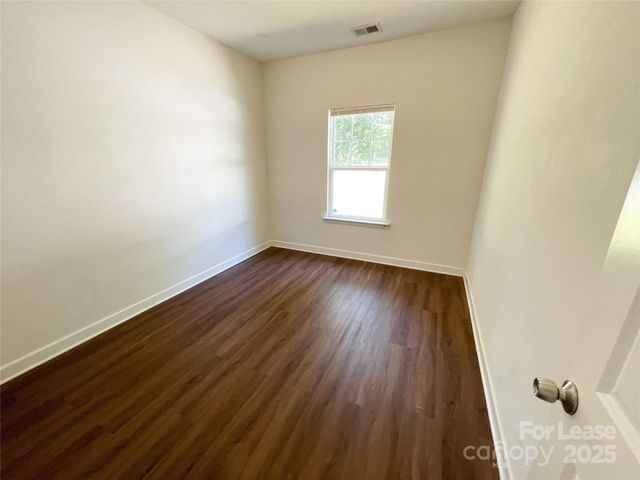 7928 E Lane Drive, Charlotte, NC 28212