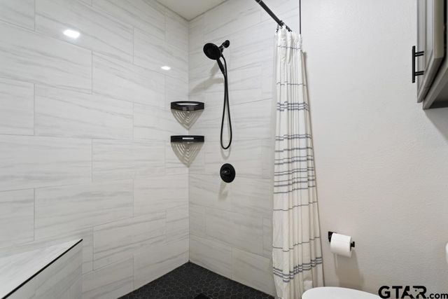 600 Frederick Circle, Flint, TX 75762