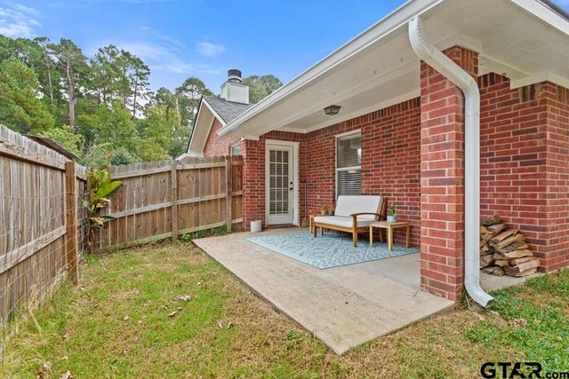 600 Frederick Circle, Flint, TX 75762