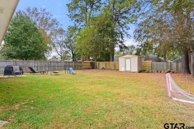 600 Frederick Circle, Flint, TX 75762