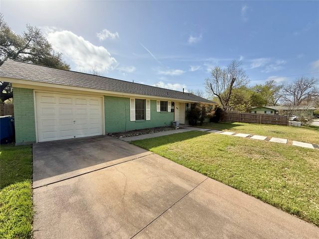 8301 Weyburn DR, Austin, TX 78757