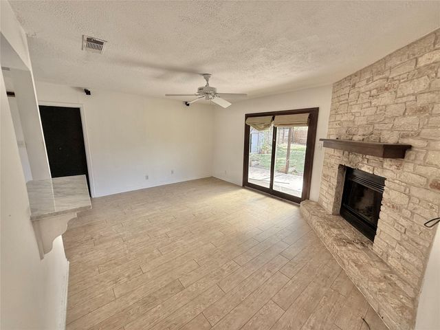 8301 Weyburn DR, Austin, TX 78757