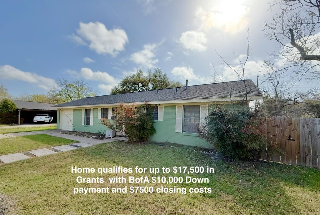 8301 Weyburn DR, Austin, TX 78757