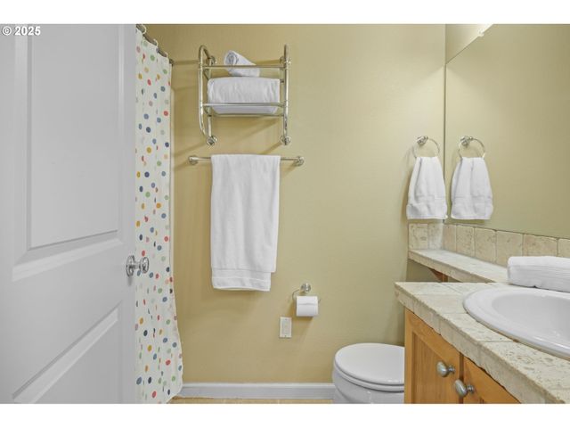 1120 Sw 170TH Ave 201, Beaverton, OR 97003