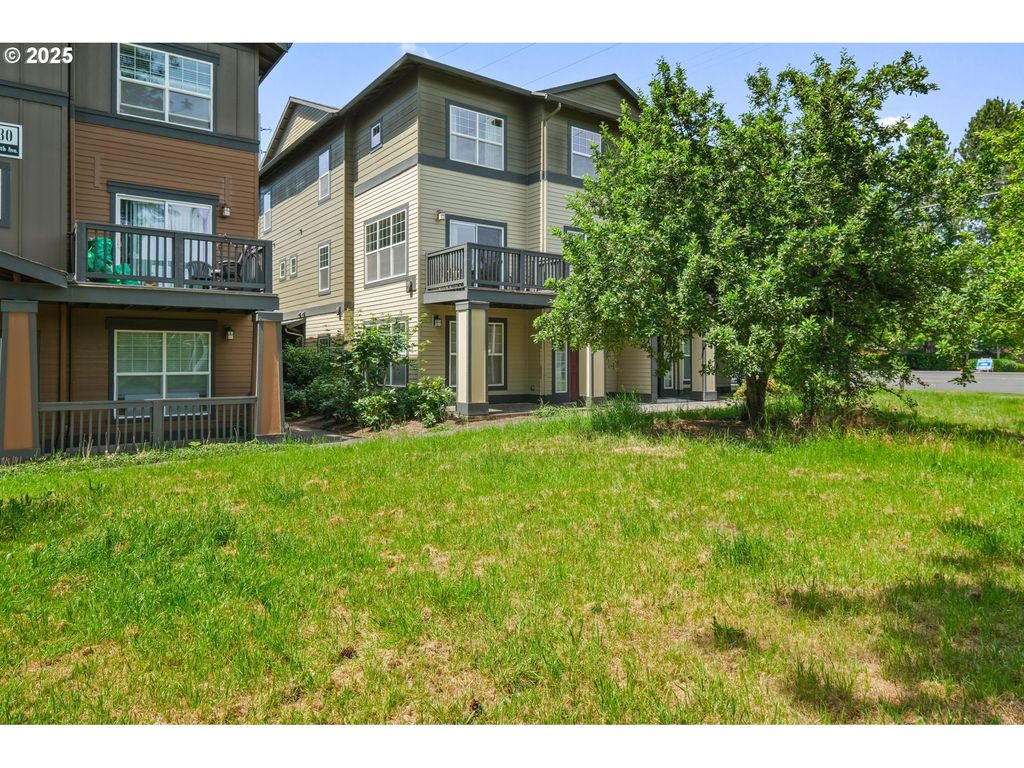 1120 Sw 170TH Ave 201, Beaverton, OR 97003