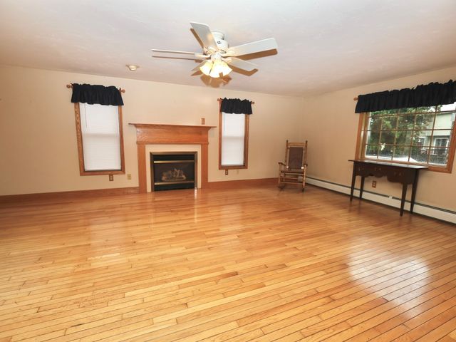 133 Whipple St, Worcester, MA 01610