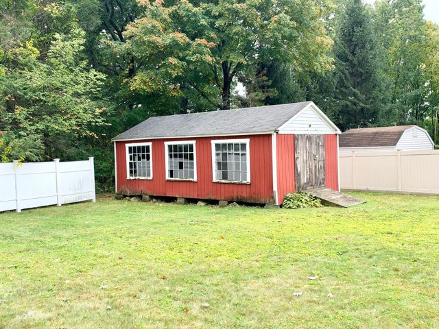 133 Whipple St, Worcester, MA 01610
