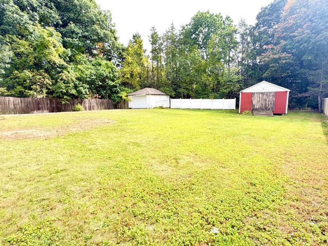 133 Whipple St, Worcester, MA 01610