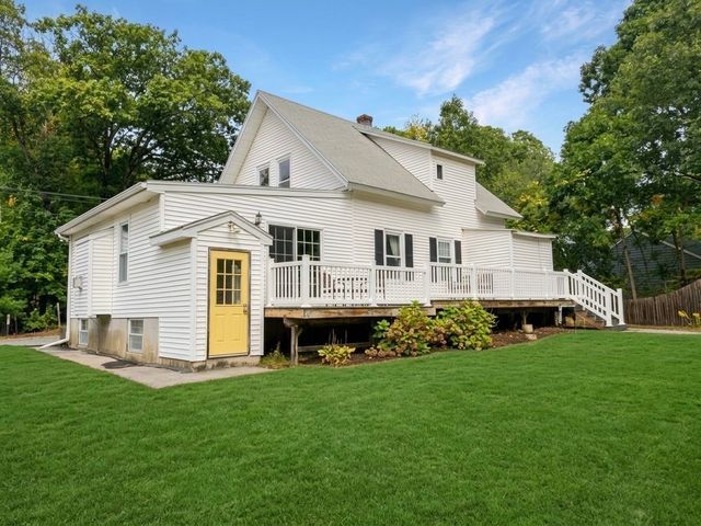 133 Whipple St, Worcester, MA 01610