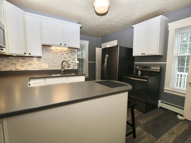 133 Whipple St, Worcester, MA 01610