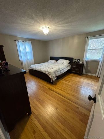 158 Swain Avenue, Meriden, CT 06450