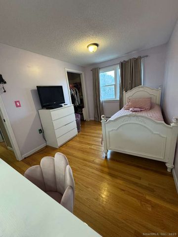 158 Swain Avenue, Meriden, CT 06450