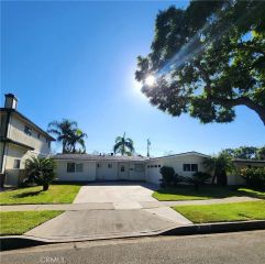 1626 E 15th St, Santa Ana, CA 92701