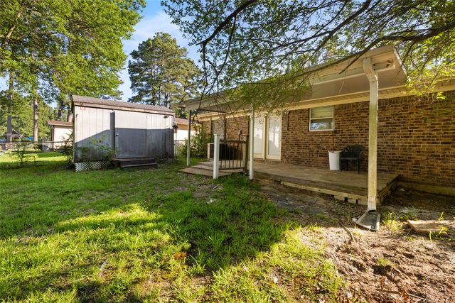 417 Carroll Avenue, Wake Village, TX 75501