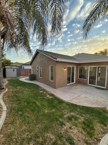 5232 Harness Ct, Riverbank, CA 95367