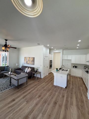 5232 Harness Ct, Riverbank, CA 95367