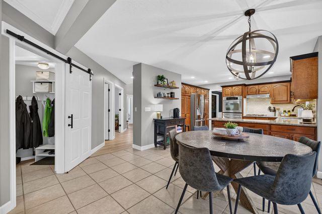 5620 Dodds Drive, Bettendorf, IA 52722