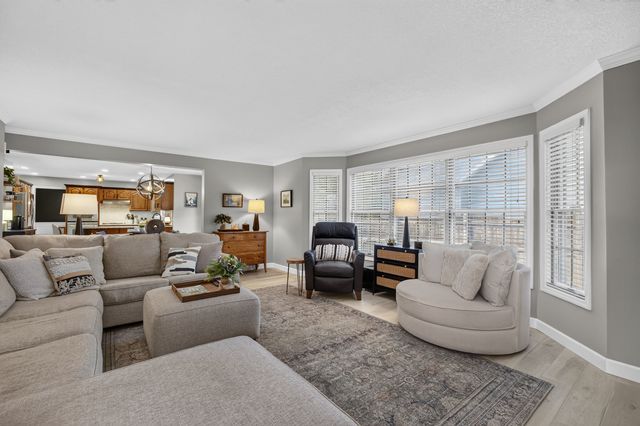5620 Dodds Drive, Bettendorf, IA 52722