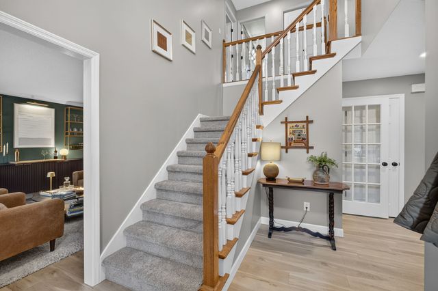 5620 Dodds Drive, Bettendorf, IA 52722