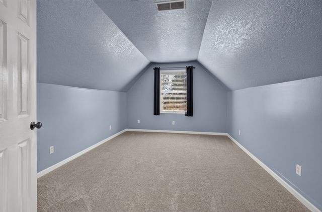 5620 Dodds Drive, Bettendorf, IA 52722