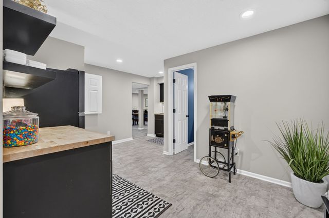 5620 Dodds Drive, Bettendorf, IA 52722