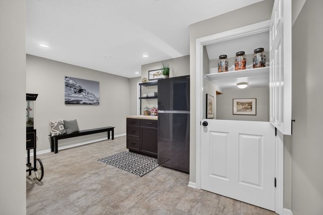 5620 Dodds Drive, Bettendorf, IA 52722