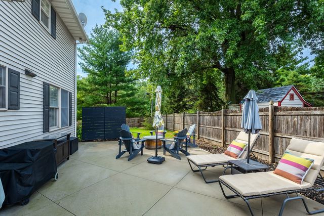 5620 Dodds Drive, Bettendorf, IA 52722