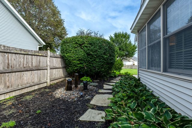 5620 Dodds Drive, Bettendorf, IA 52722