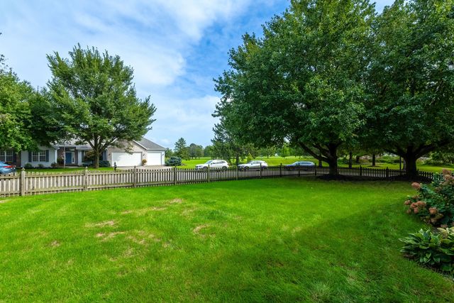 5620 Dodds Drive, Bettendorf, IA 52722