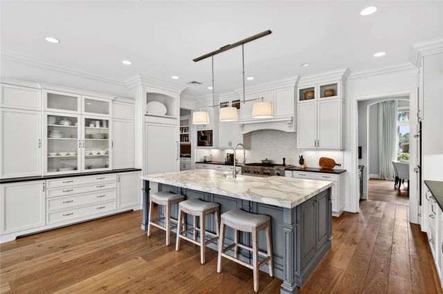 16 W Sea Colony Drive, Vero Beach, FL 32963