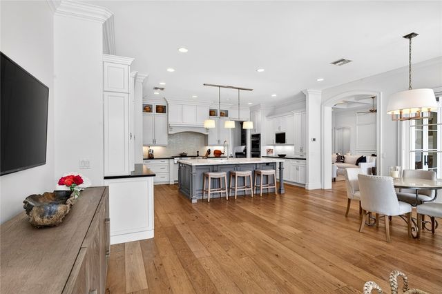 16 W Sea Colony Drive, Vero Beach, FL 32963