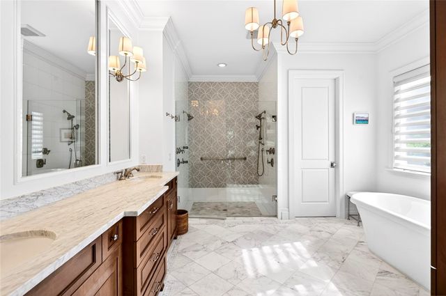 16 W Sea Colony Drive, Vero Beach, FL 32963