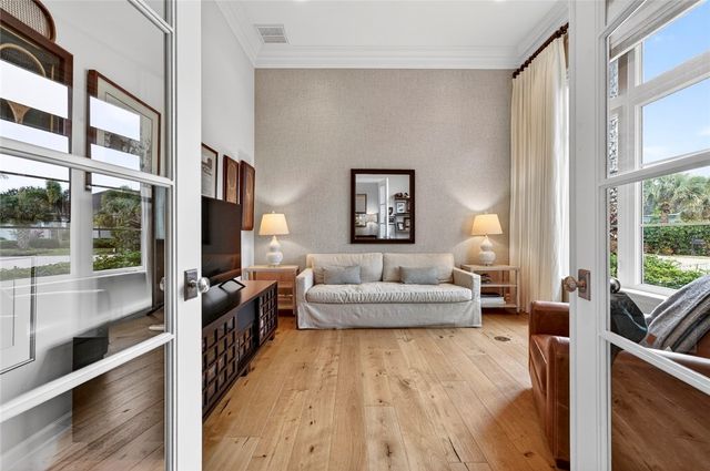 16 W Sea Colony Drive, Vero Beach, FL 32963