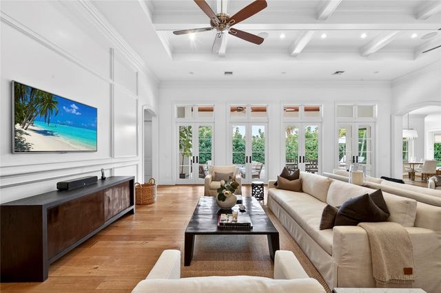 16 W Sea Colony Drive, Vero Beach, FL 32963