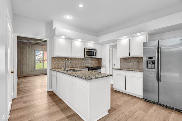 958 Tamarack Cir N Drive, Indianapolis, IN 46260