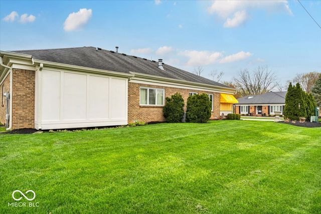 958 Tamarack Cir N Drive, Indianapolis, IN 46260