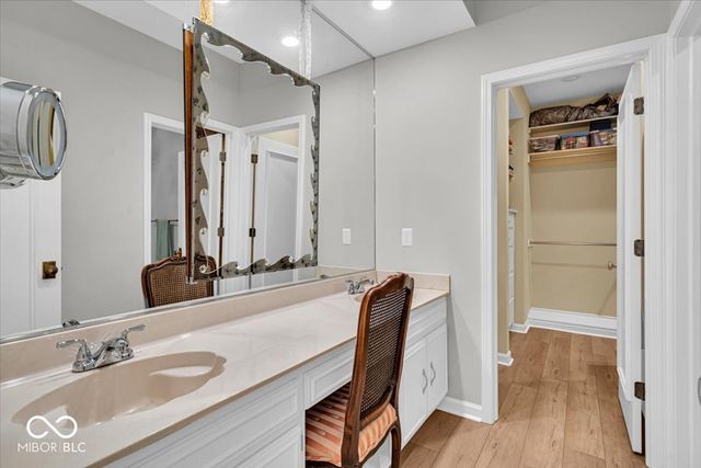 958 Tamarack Cir N Drive, Indianapolis, IN 46260