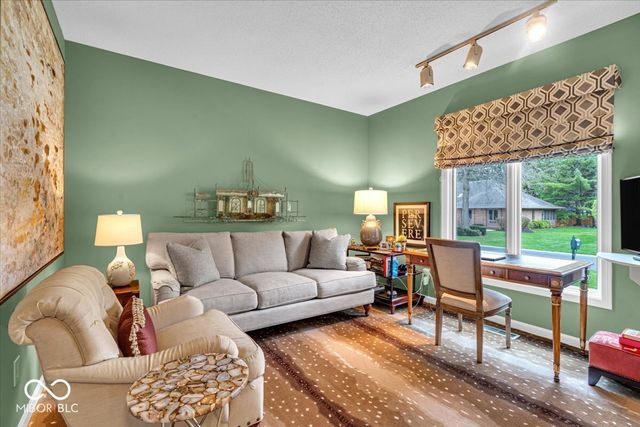 958 Tamarack Cir N Drive, Indianapolis, IN 46260