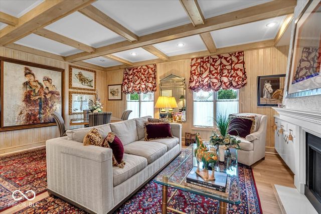 958 Tamarack Cir N Drive, Indianapolis, IN 46260