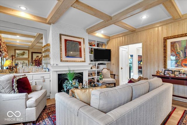 958 Tamarack Cir N Drive, Indianapolis, IN 46260