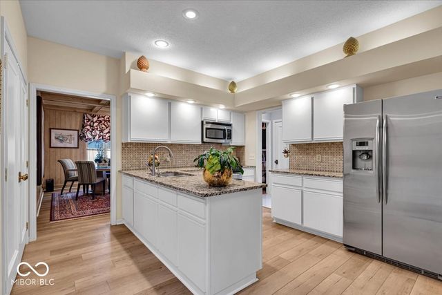 958 Tamarack Cir N Drive, Indianapolis, IN 46260