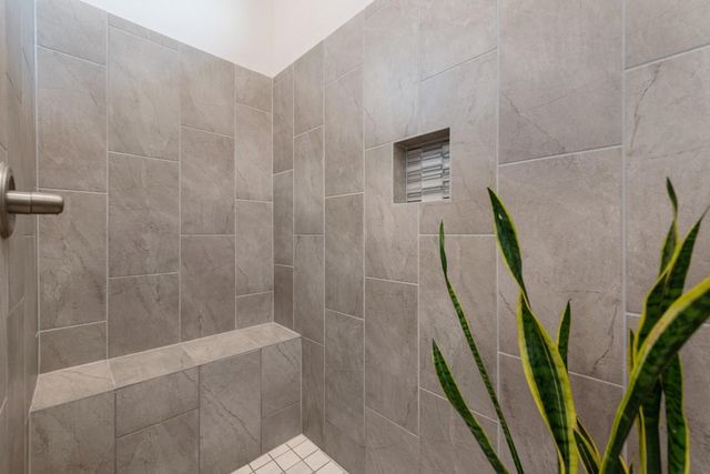 2341 Airport DR, Leander, TX 78641